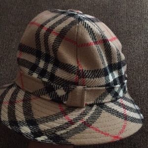 Burberry wool hat